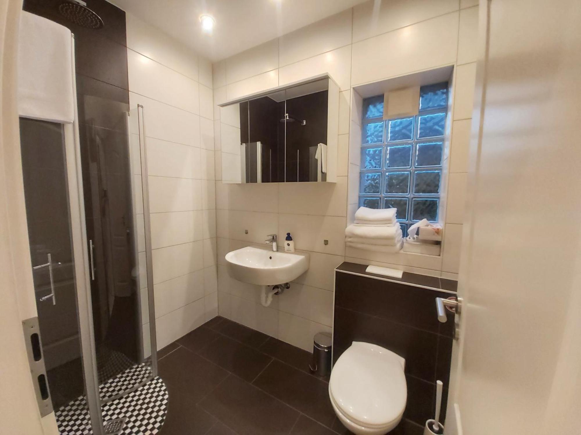 Gemuetliches J&L Apartment Nahe Des Hauptbahnhofes Baden-Bade Exterior foto