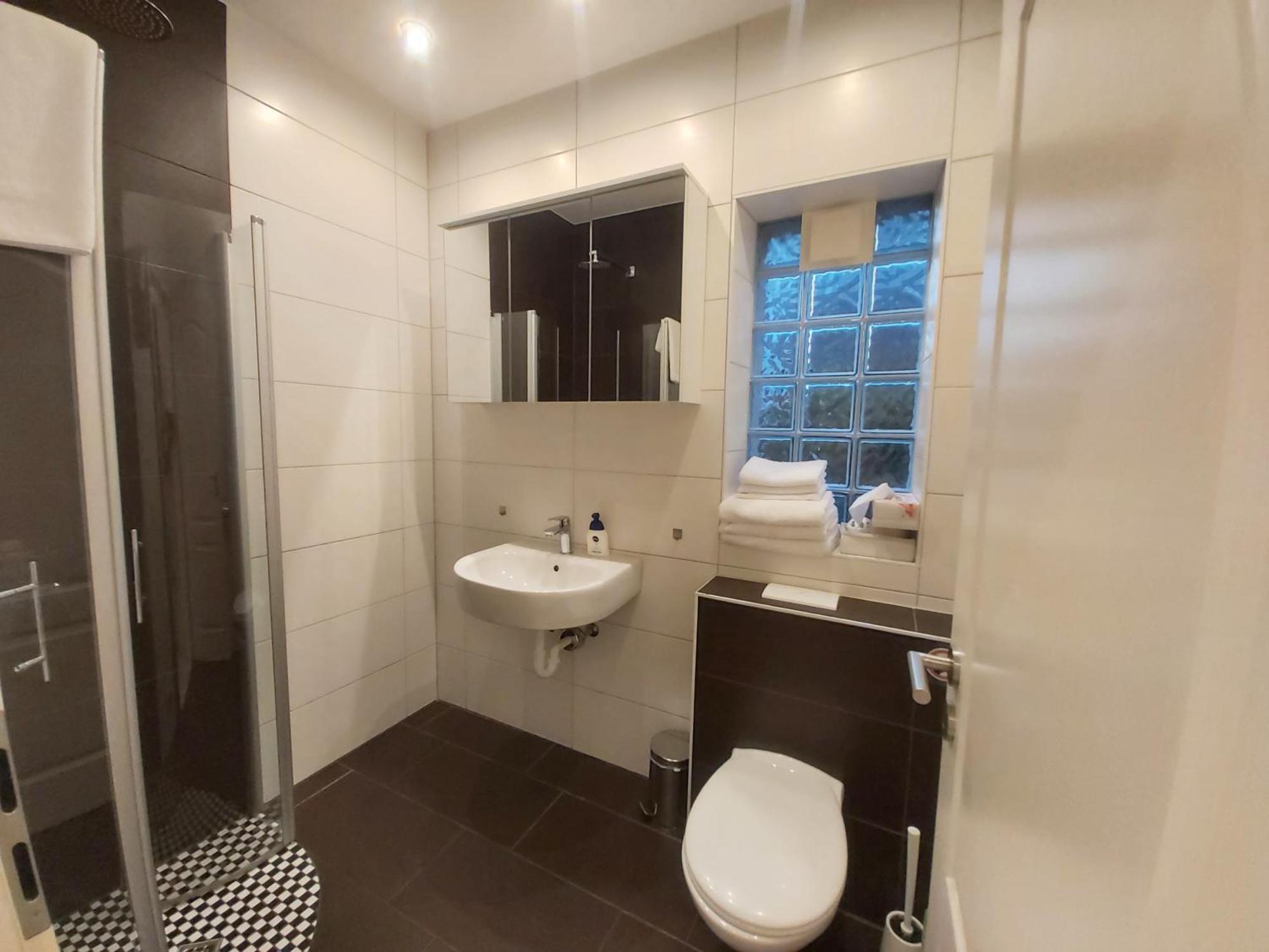 Gemuetliches J&L Apartment Nahe Des Hauptbahnhofes Baden-Bade Exterior foto