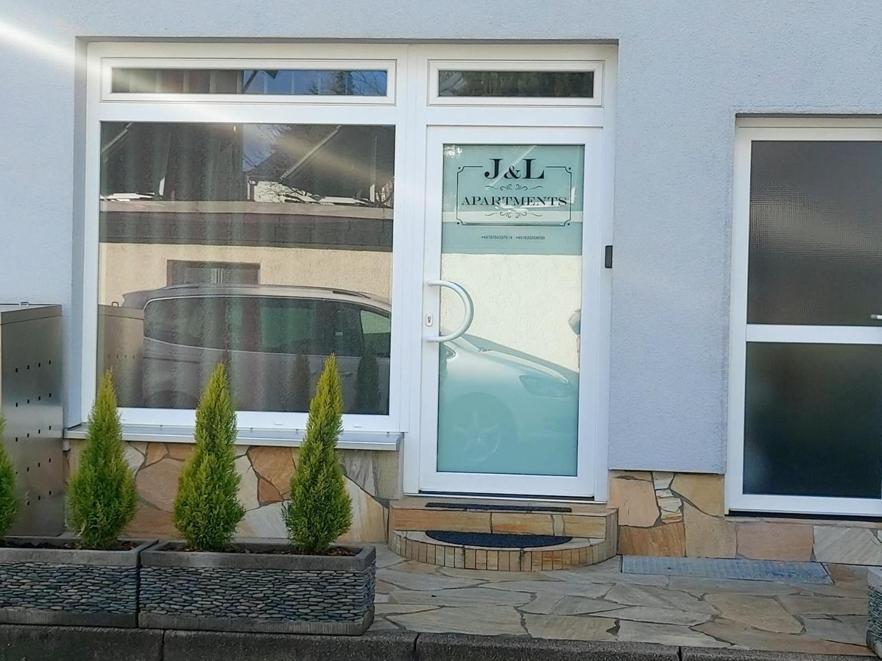 Gemuetliches J&L Apartment Nahe Des Hauptbahnhofes Baden-Bade Exterior foto